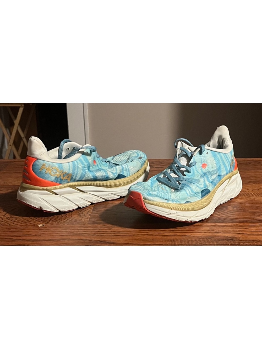 Hoka One One Women's Clifton 8 Running Shoes Size 7.5B Blue